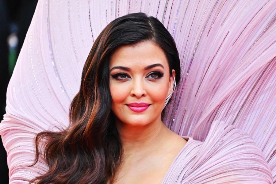 আজ ঐশ্বরিয়া রাইয়ের জন্মদিন