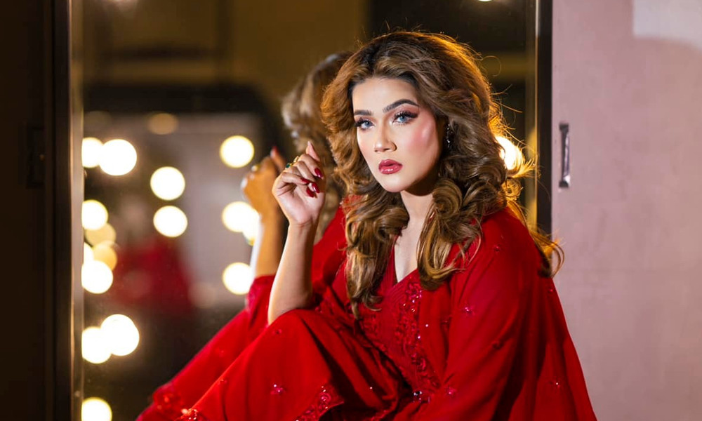 প্রতিজ্ঞা ভাঙতে হয়, যখন ভেতরের শিল্পীটা হারিয়ে যেতে চায় না:মাহিয়া মাহি