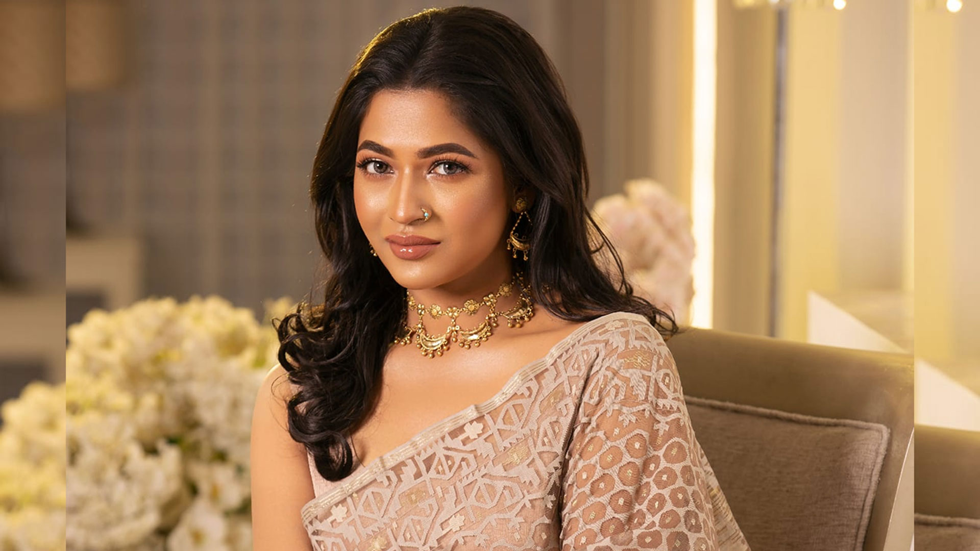 হোঁচট খেয়েও থেমে যাননি আজমেরী হক বাঁধন, ৪২ বছরে জীবনের নতুন অধ্যায়