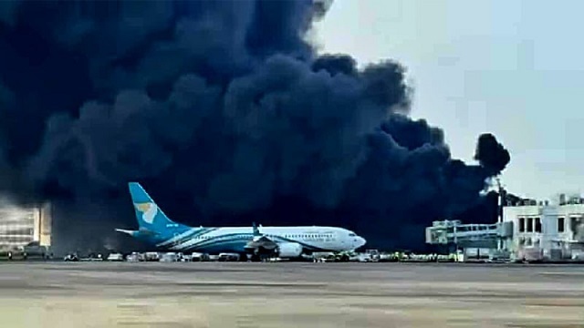 জরুরি অবতরণ: শাহজালালে আগুনের জেরে ৮ ফ্লাইট চট্টগ্রামে