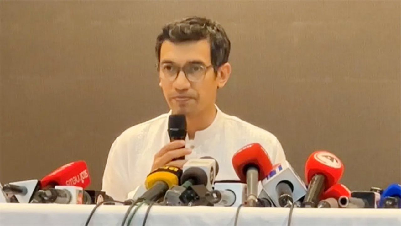 চট্টগ্রাম বন্দর ইজারা চুক্তি এই সরকারের আমলে হবে না: বিডা চেয়ারম্যান