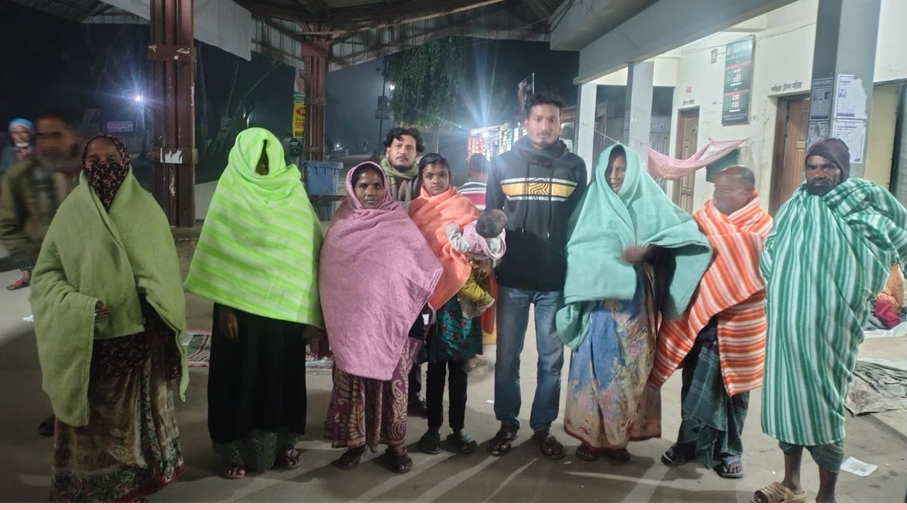 স্বেচ্ছাসেবী সংগঠনের উদ্যোগে শীতবস্ত্র বিতরণ