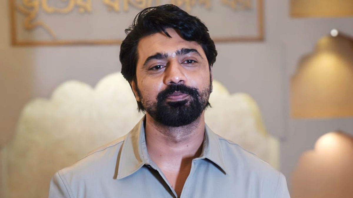 আমাকে ফেলতে হলে তাকে অনেক পরিশ্রম করতে হবে