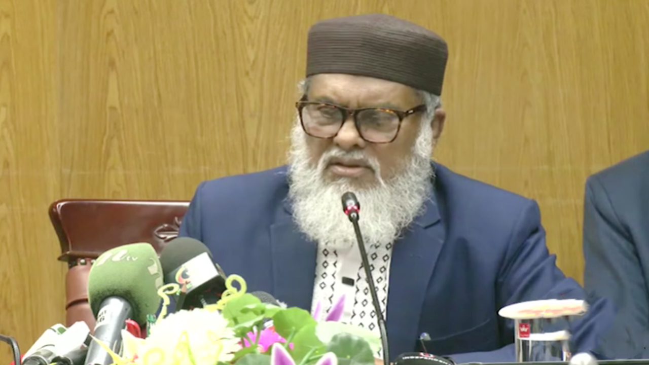 এবারও সরকারি ব্যয়ে কাউকে হজে পাঠানো হচ্ছে না: ধর্ম উপদেষ্টা