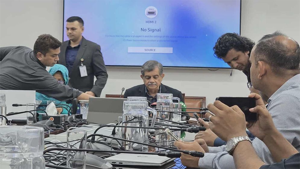 এইচএসসি ফলাফলে বড় ধাক্কা, পাসের হার কমেছে ১৯ শতাংশ
