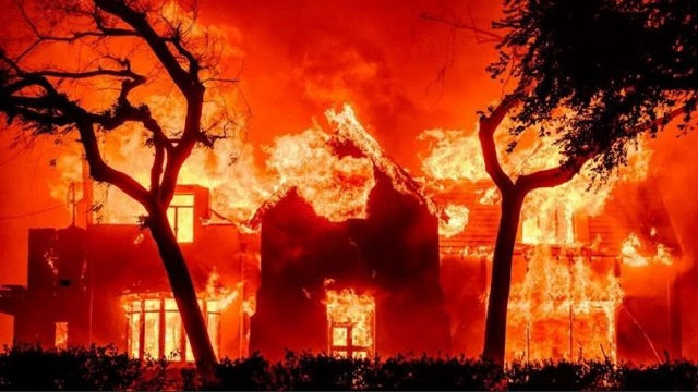 লস অ্যাঞ্জেলেসের দাবানল আরও ছড়িয়ে পড়ার শঙ্কা