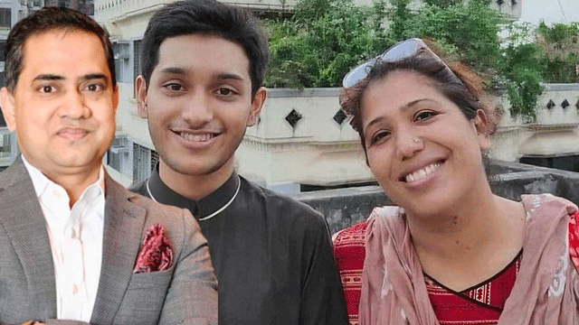 ‘আমাদের পাওয়া না পাওয়ার হিসেব যেন হায়নাদের সুযোগ না করে দেয়’