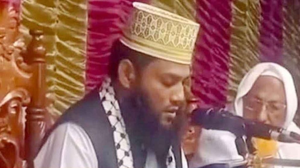 তাফসির মাহফিলে বয়ানের মধ্যেই ইহলোক ত্যাগ করলেন মাওলানা ফরিদুল ইসলাম