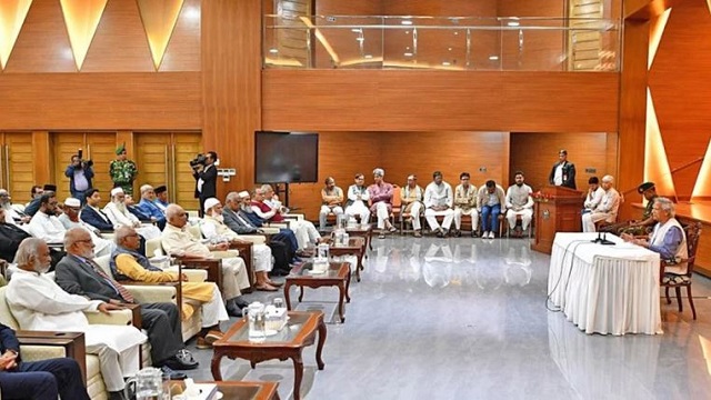 চলমান অপচেষ্টা নতুন বাংলাদেশের যাত্রায় বাধা হয়ে দাঁড়াচ্ছে: প্রধান উপদেষ্টা
