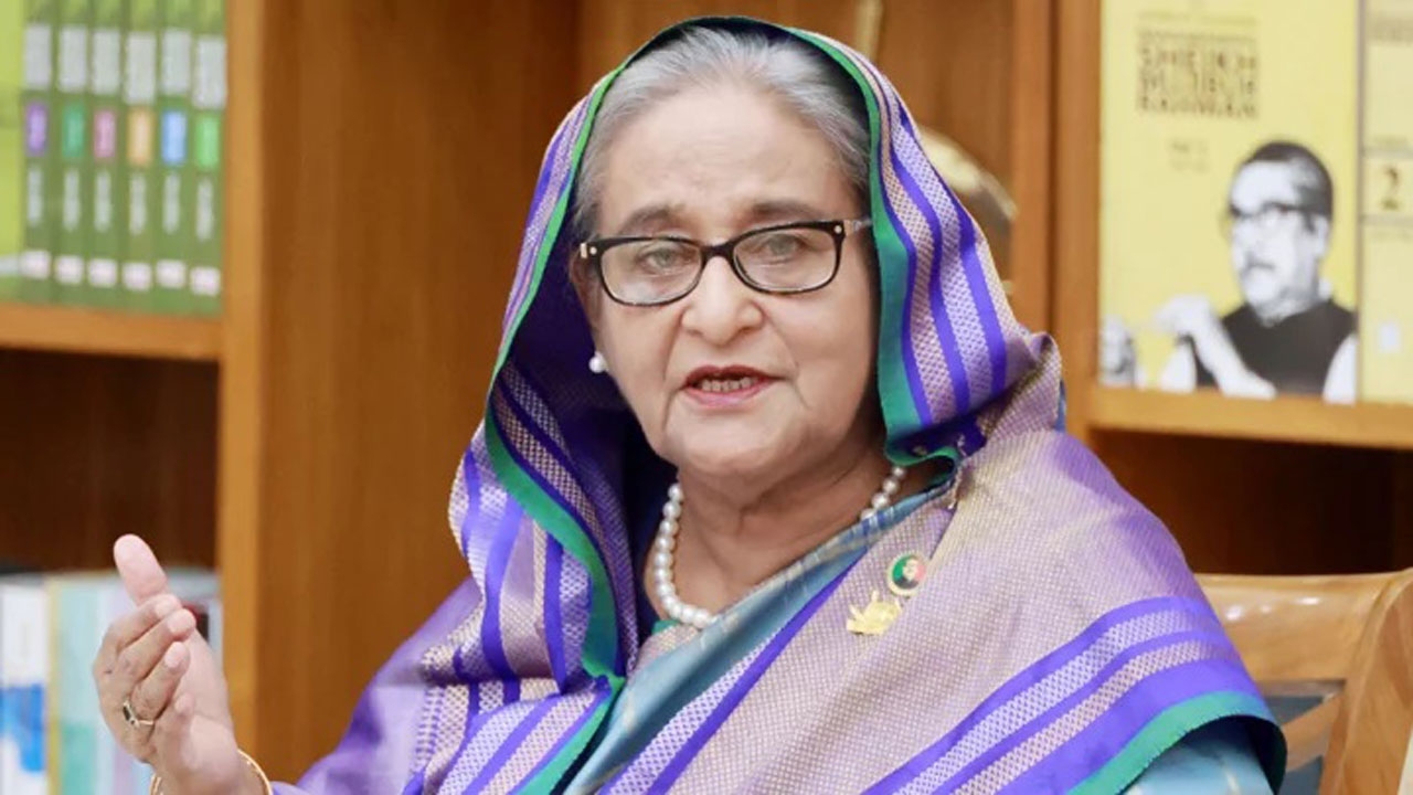 সাবেক প্রধানমন্ত্রী শেখ হাসিনা পদত্যাগ করেননি