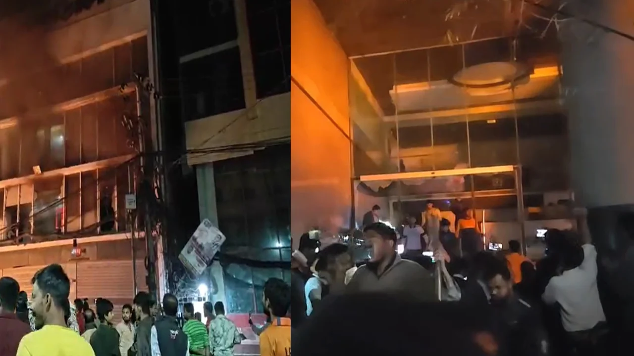 প্রথম আলো ও ডেইলি স্টারের কার্যালয়ে হামলা-ভাঙচুর