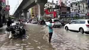 রাজধানীতে ভোরের মুষলধারে বৃষ্টি, রাস্তায় জলাবদ্ধতা