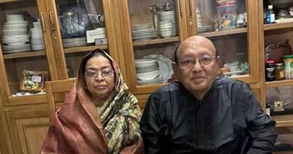 সাবেক বাণিজ্যমন্ত্রী তোফায়েল আহমেদের স্ত্রী আনোয়ারা আহমেদের ইন্তেকাল করেছেন