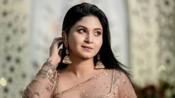 গুরুতর অসুস্থ স্পর্শিয়া