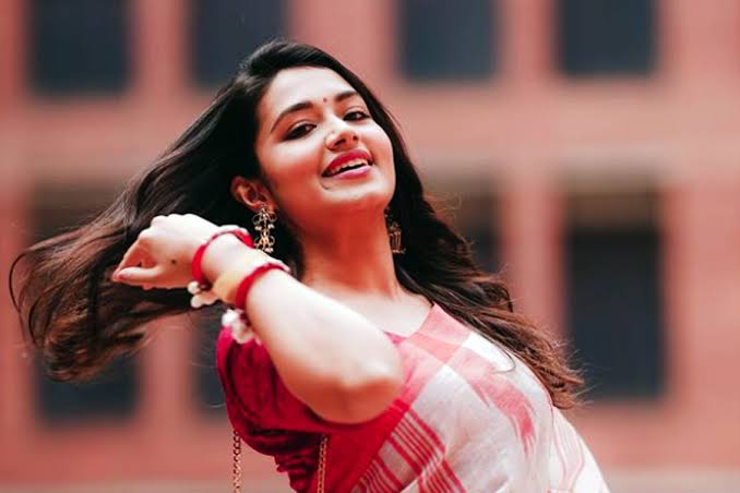 নতুন পরিচয়ে আসছে তাসনিয়া ফারিণ
