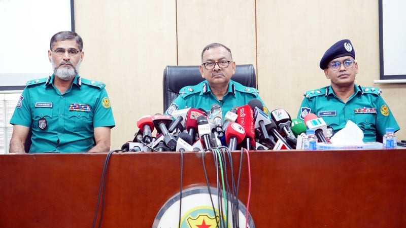 ১৩ নভেম্বর ঘিরে কোনো শঙ্কা নেই: ডিএমপি কমিশনার