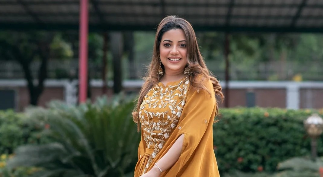 ‘কন্যা’ গানের জন্য শ্রেষ্ঠ গায়িকার পুরস্কার পেলেন কনা, আসছে নতুন গান ‘ভিতরও বাহিরে’