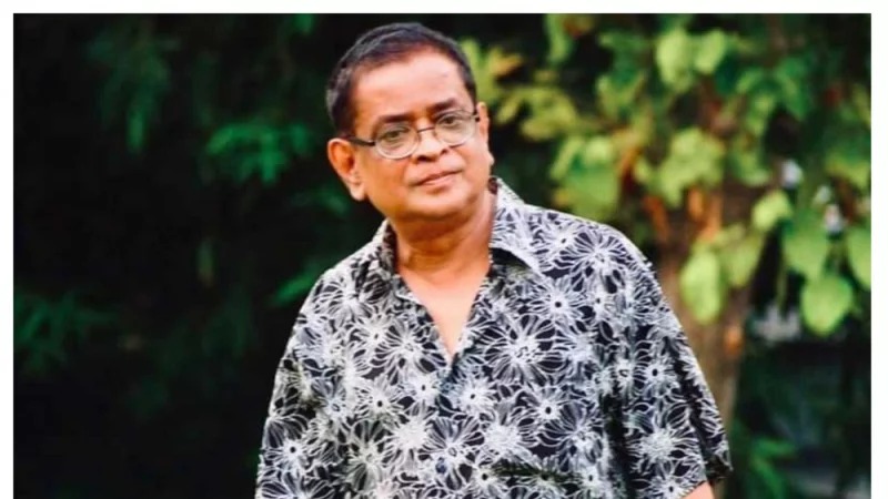 বাংলা সাহিত্যের কথার জাদুকর হুমায়ূন আহমেদের ৭৭তম জন্মদিন আজ