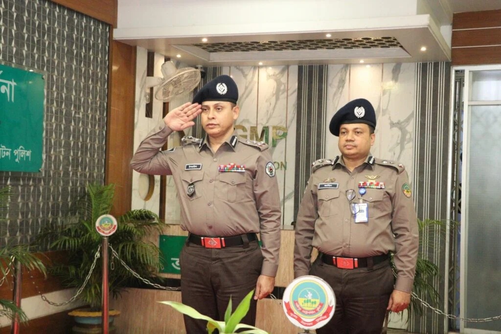গাজীপুর মহানগর পুলিশের নতুন কমিশনারের দায়িত্ব গ্রহণ