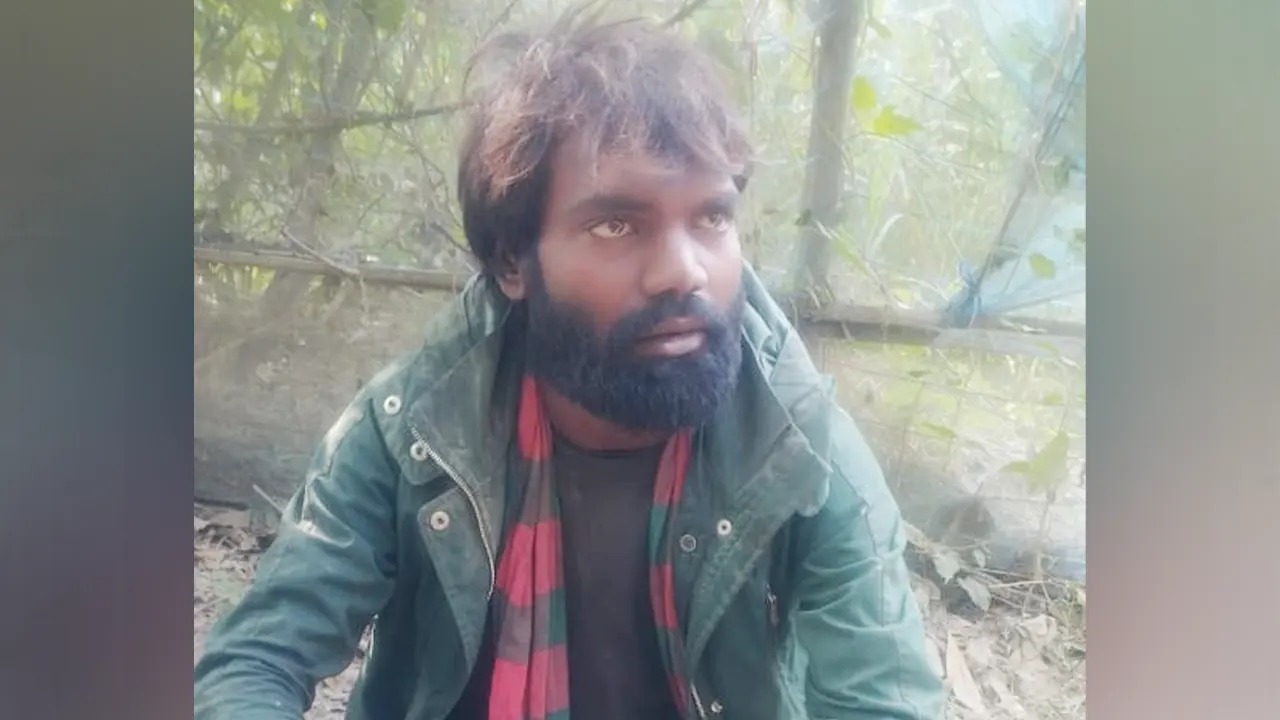 দৌলতপুর সীমান্তে অনুপ্রবেশকারী ভারতীয় নাগরিক আটক করেছে বিজিবি