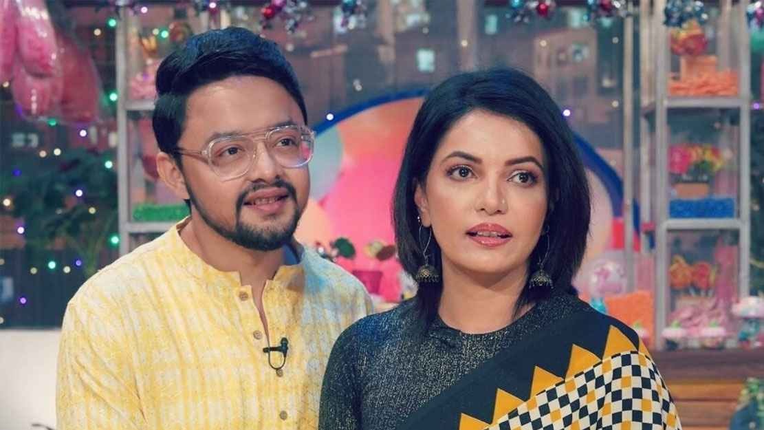 কুকুর খাওয়াতে গিয়ে হেনস্তার শিকার হন অভিনেতা-অভিনেত্রী দম্পতি