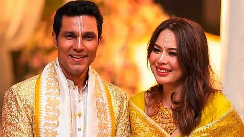 দ্বিতীয় বিবাহবার্ষিকীতেই সুখবর দিলেন অভিনেতা রণদীপ হুডা