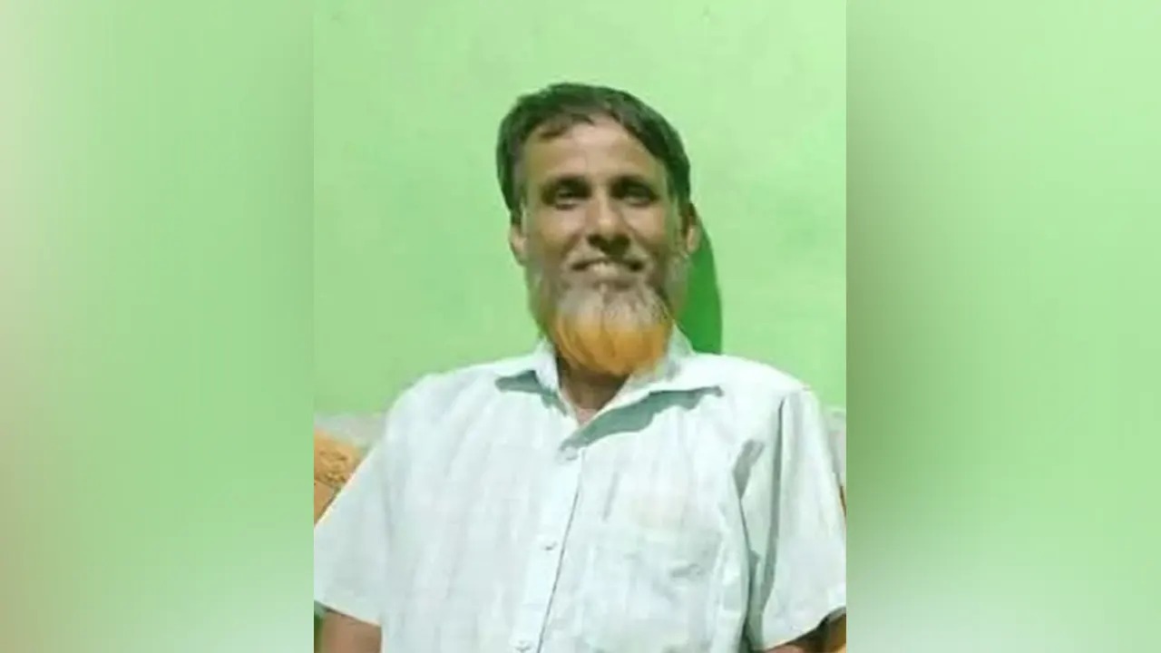 কাভার্ডভ্যানচাপায় বিএনপি নেতা নিহত
