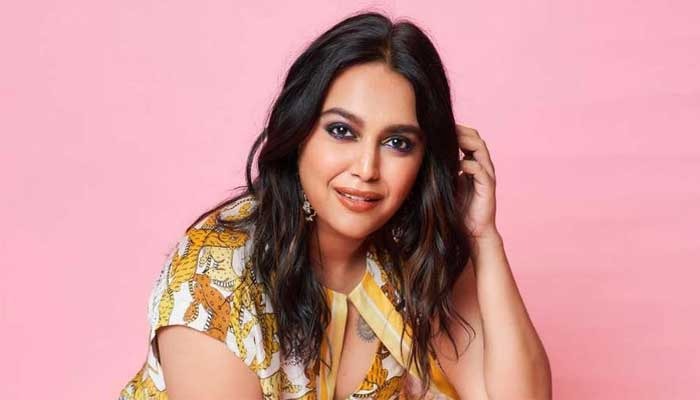 ‘তারিফা’ গানের পেছনের অস্বস্তির গল্প শোনালেন স্বরা ভাস্কর