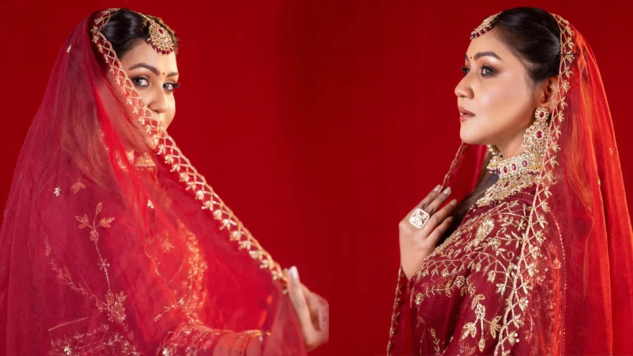 ছোট পর্দার জনপ্রিয় নিশাত প্রিয়ম চিরায়ত বাঙালি কনের সাজে
