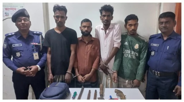 কেরানীগঞ্জে অস্ত্র ও মাদক উদ্ধারের অভিযানে চার ডাকাত গ্রেপ্তার
