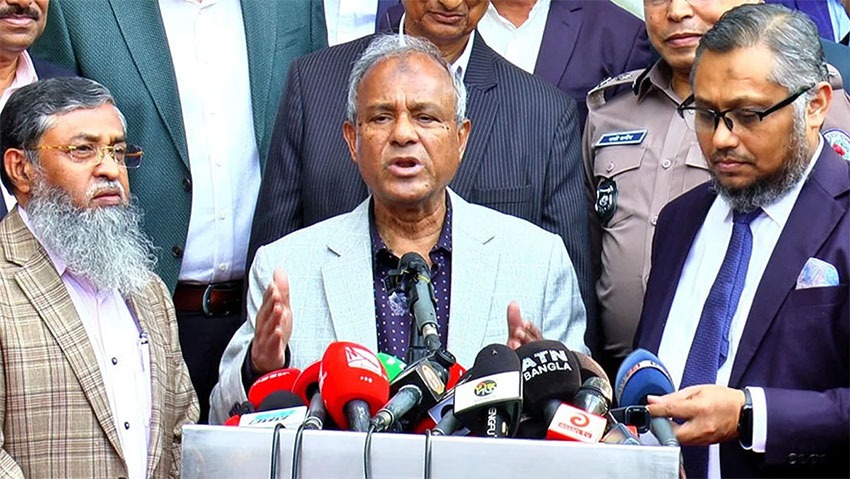 দেশের নিরাপত্তা পরিস্থিতি নিয়ে কোনো সংশয় নেই: স্বরাষ্ট্র উপদেষ্টা