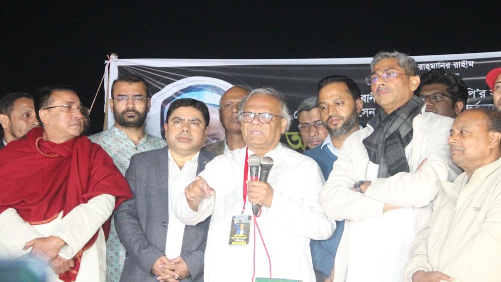 দুষ্কৃতিকারীরা দেশজুড়ে রক্তপাত করছে, কিন্তু ধরা পড়ছে না কেন—রিজভীর প্রশ্ন