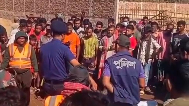 ভারতীয় কয়লা বোঝাই ট্রাক চাপায় বাংলাদেশি যুবক নিহত