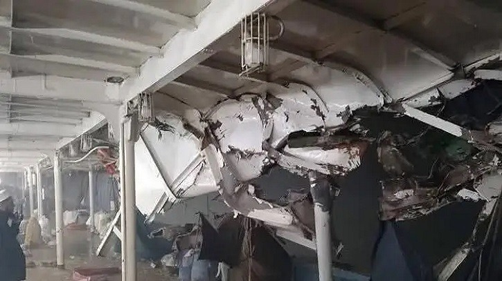 ঘন কুয়াশায় চাঁদপুরে মেঘনা নদীতে দুই লঞ্চের সংঘর্ষ, নিহত ৪