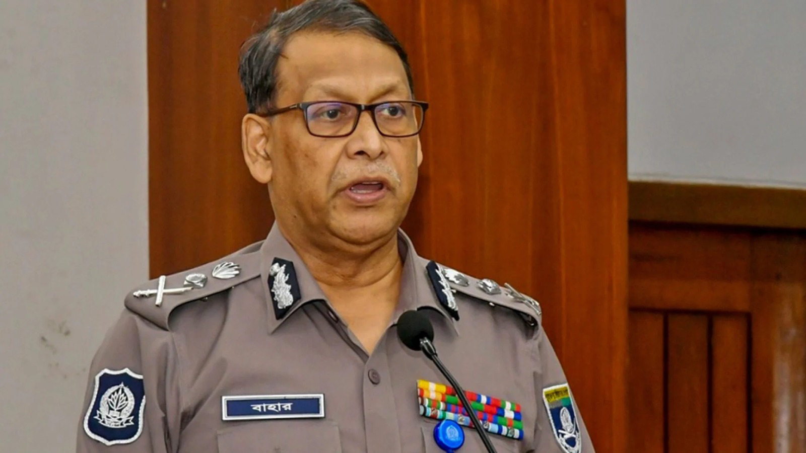 আসন্ন নির্বাচনে পুলিশ পেশাদার ও নিরপেক্ষ ভূমিকা রাখবে: আইজিপি