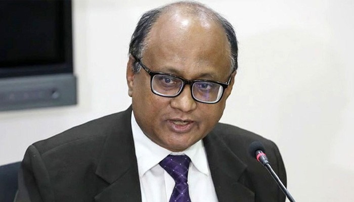 দুদকের চেয়ারম্যান মোহাম্মদ আবদুল মোমেন ও দুই কমিশনার পদত্যাগ