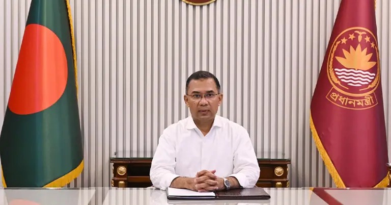 ব্যানার ও বিলবোর্ড অপসারণের নির্দেশ প্রধানমন্ত্রী তারেক রহমানের