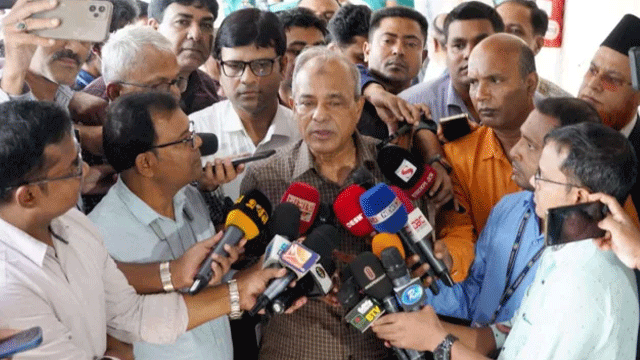আ.লীগের মিছিল ঠেকাতে পুলিশকে স্বরাষ্ট্র উপদেষ্টার কঠোর নির্দেশ