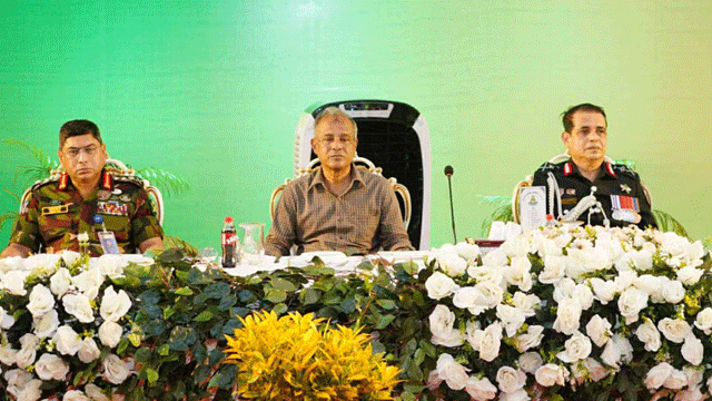 অতীত ভুলে নতুন উদ্যমে কাজ করুন: র‍‍্যাব সদস্যদের স্বরাষ্ট্র উপদেষ্টা