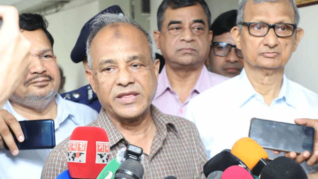 ঈদ যাত্রায় যাত্রীদের ছবি তোলা হবে, ফিটনেসবিহীন গাড়ি চলবে না: স্বরাষ্ট্র উপদেষ্টা