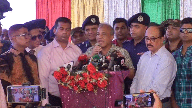 বাংলাদেশের মত সাম্প্রদায়িক সম্প্রীতি কোথাও নেই: স্বরাষ্ট্র উপদেষ্টা