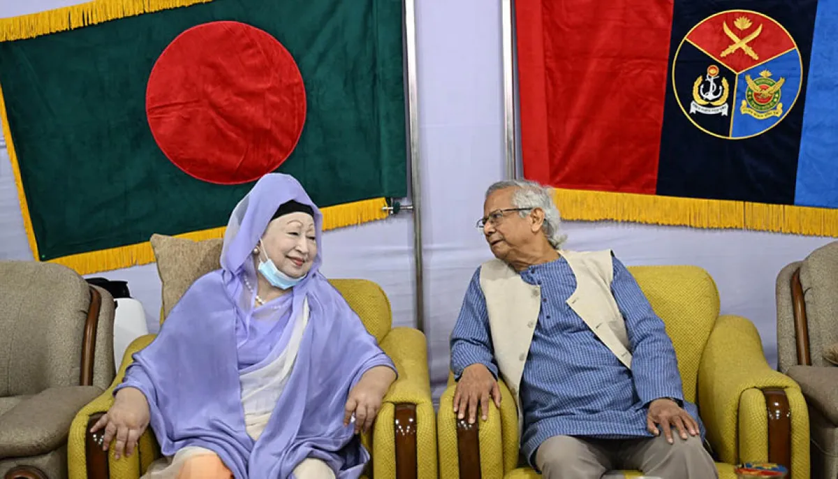 প্রধান উপদেষ্টা ও খালেদা জিয়ার একান্ত আলাপ সেনাকুঞ্জে