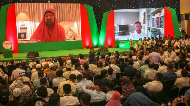 গণতন্ত্র প্রতিষ্ঠায় সবাইকে ঐক্যবদ্ধ থাকার আহ্বান খালেদা জিয়ার