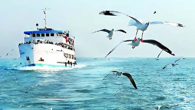 কক্সবাজার-সেন্টমার্টিন রুটে পর্যটকবাহী জাহাজ চলাচল শুরু