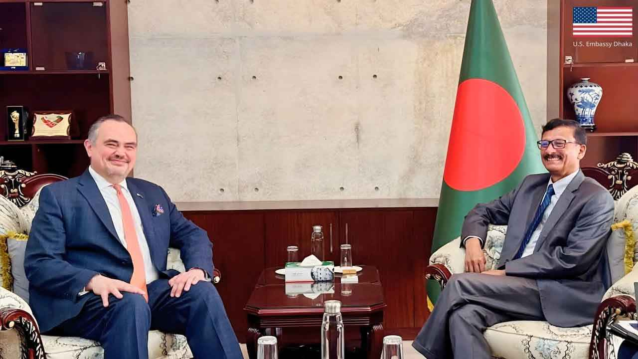 পররাষ্ট্র উপদেষ্টার সঙ্গে মার্কিন রাষ্ট্রদূতের বৈঠক