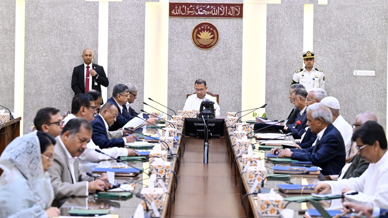 প্রধানমন্ত্রীর সভাপতিত্বে মন্ত্রিপরিষদের প্রথম সভা অনুষ্ঠিত