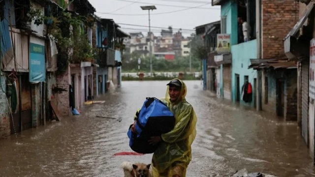 নেপালে পাহাড় ধস ও বন্যা: ৪৭ জনের মৃত্যু, অচল কাঠমান্ডুর যোগাযোগ