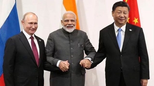ভারতের পাশে রাশিয়া: ট্রাম্পের শুল্ক হুমকিতে নতুন মেরুকরণ