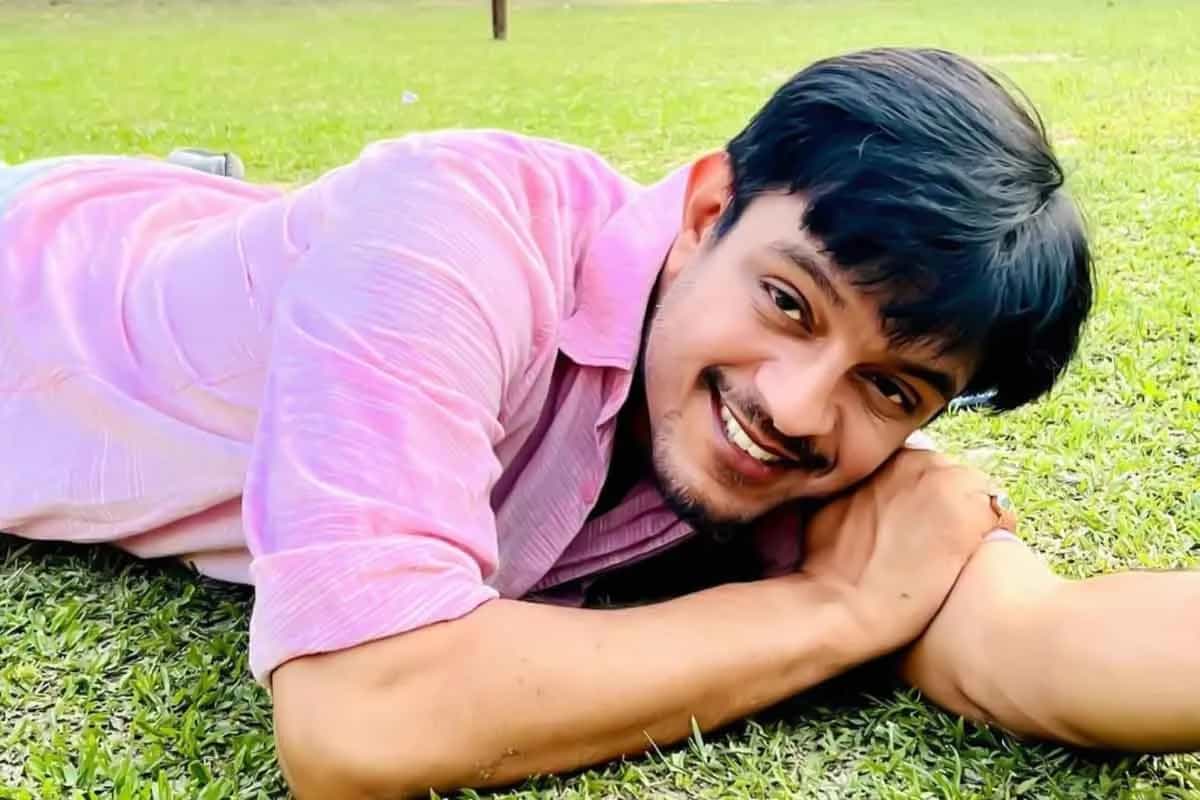 অভিনেতা ঋজু বিশ্বাসের বিরুদ্ধে নারীদের মেসেজে হয়রানি অভিযোগ