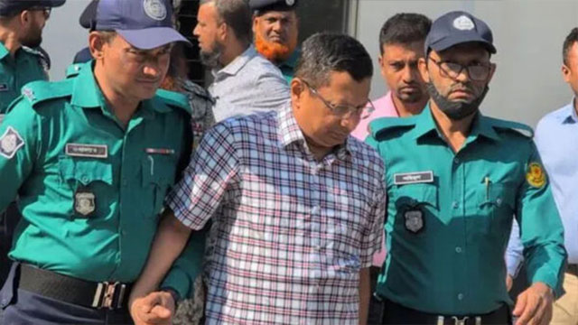 রাজসাক্ষী হিসেবে ট্রাইব্যুনালে হাজির করা হয়েছে সাবেক আইজিপিকে